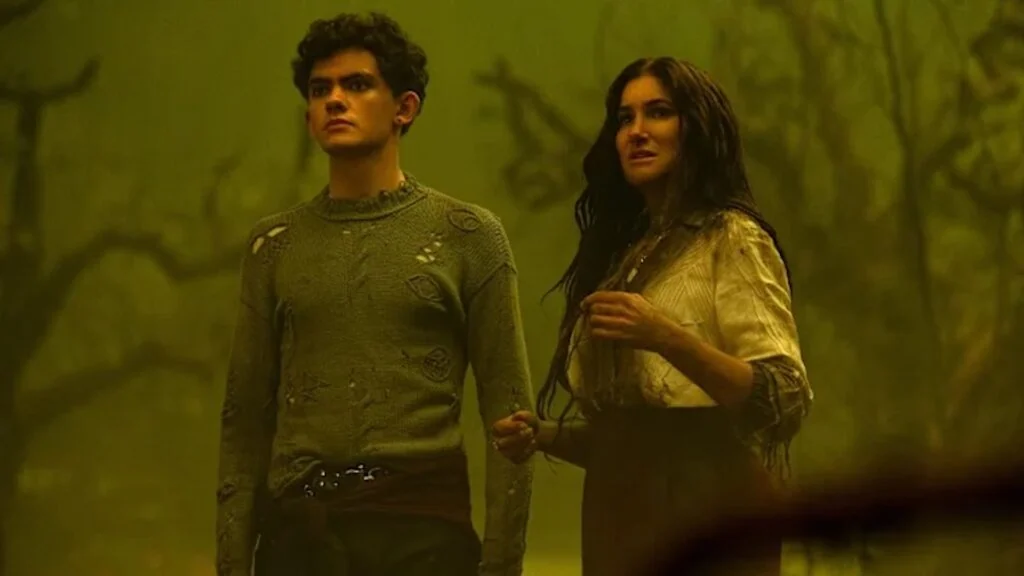 Billy (Joe Locke) and Agatha (Kathryn Hahn) on the Witches